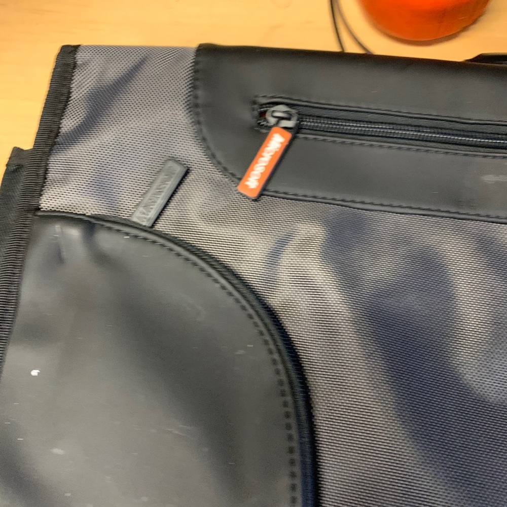 Microsoft laptop bag - Picture 8 of 11